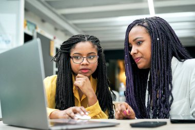 Why Top Virtual Mentoring Platform Are Essential In the Digital Age